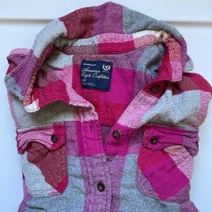 AMERICAN EAGLE button down top